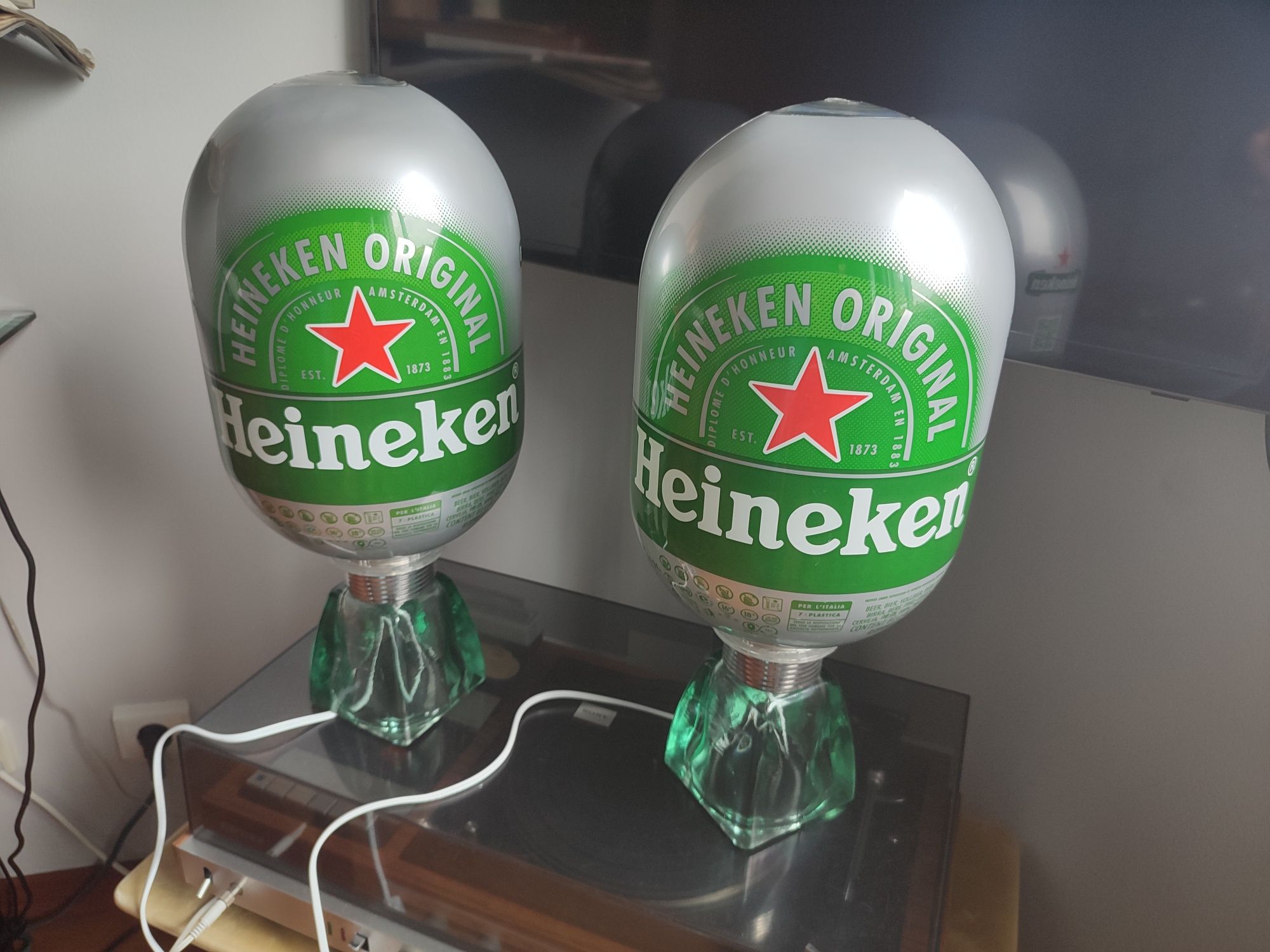 Candeeiros/ reclamos cerveja Heineken