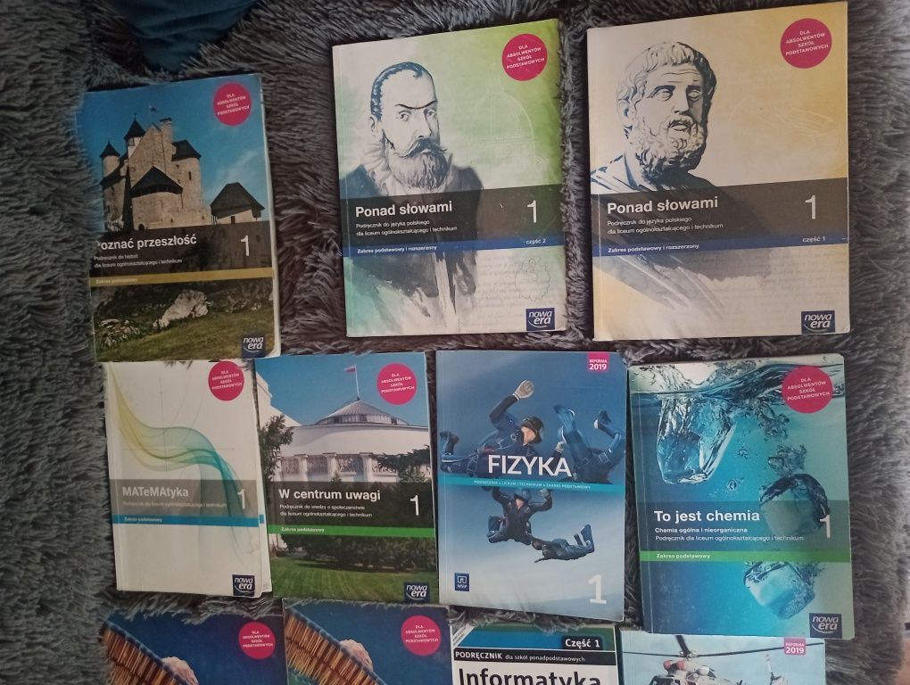 Podręczniki książki ćwiczenia 1 klasa liceum