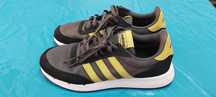 Ténis Adidas - Novos