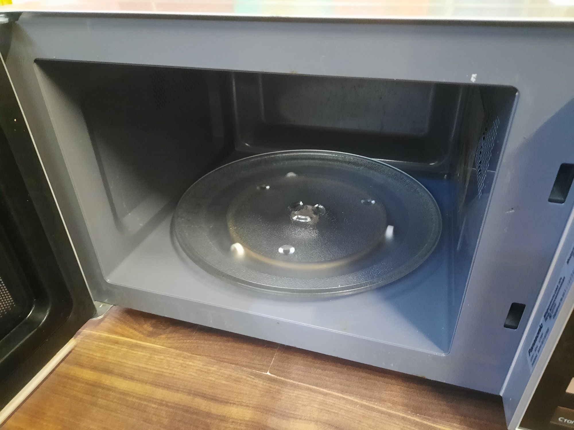 Микроволновка Panasonic