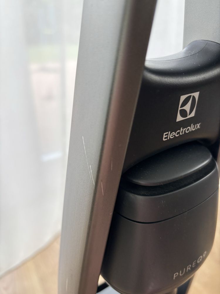 Odkurzacz bezprzewodowy Electrolux PURE Q9 Animal (uzywany)