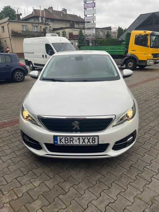 Peugeot 308 Sprzedam samochód Peugeot 308, 1.2 PureTech Active S&S o mocy 110km.