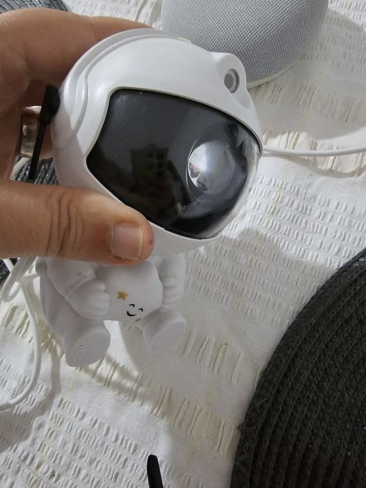 Vendo astronauta de luz