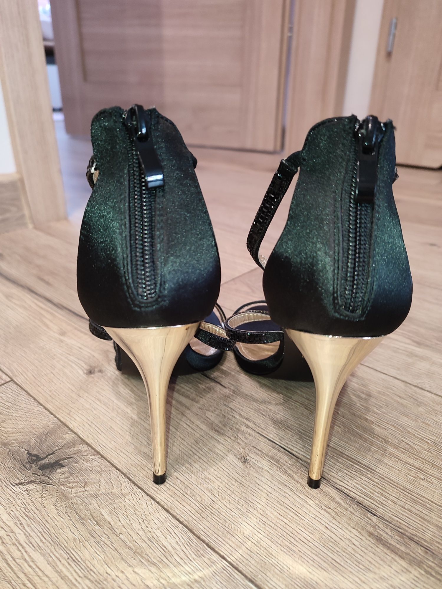 Szpilki eleganckie wyjscie