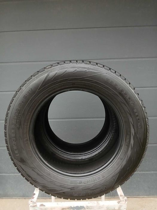 R 17 235\65 зимові шини резина bridgestone blizzak nokian hakappelitta
