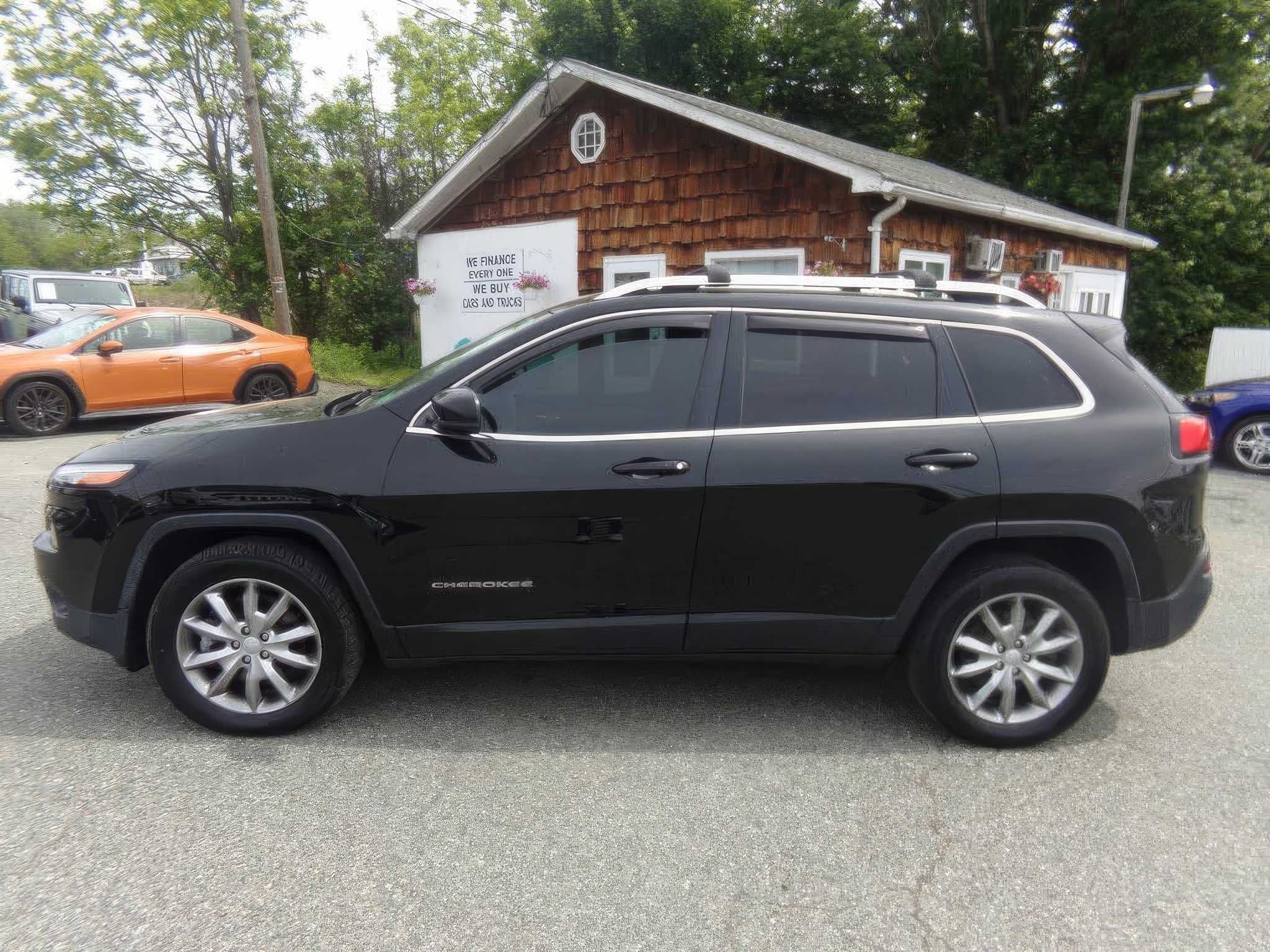 2018 Jeep Cherokee Limited 4WD
