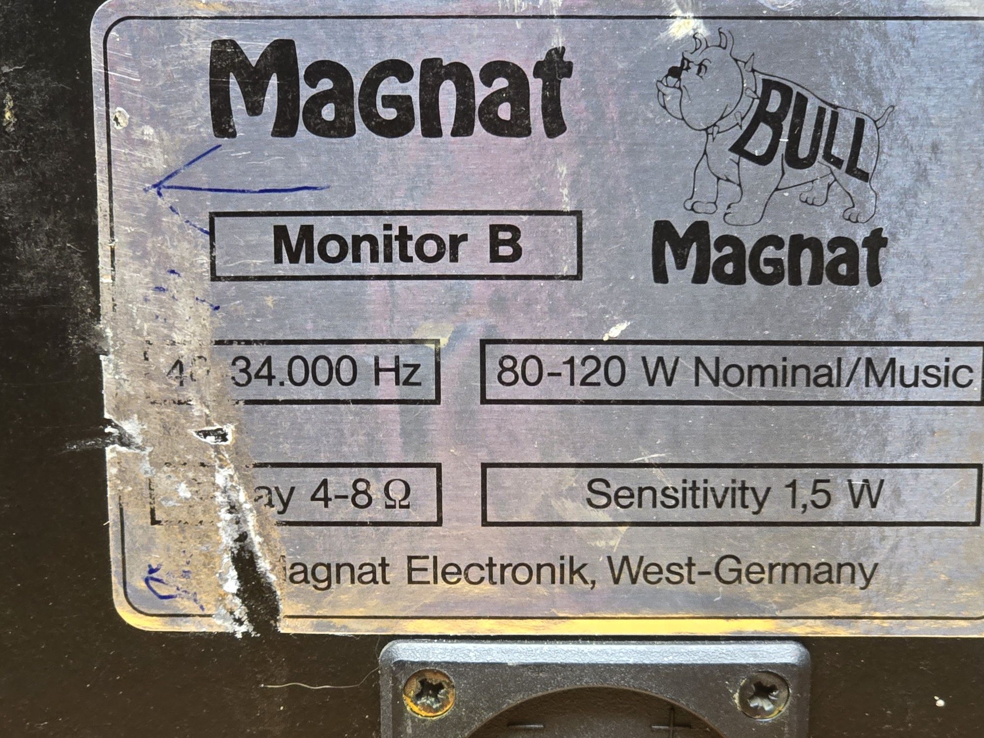 Tanio Magnat Monitor B Kolumny 3 drożne bas 20cm 120W 4-8ohm 40-34kHz