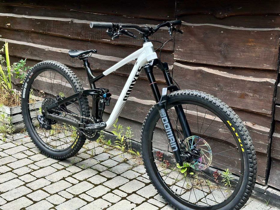 Кастомний двопідвіс