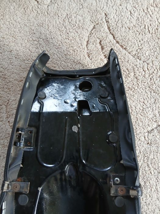 Сидіння  на мотоцикл