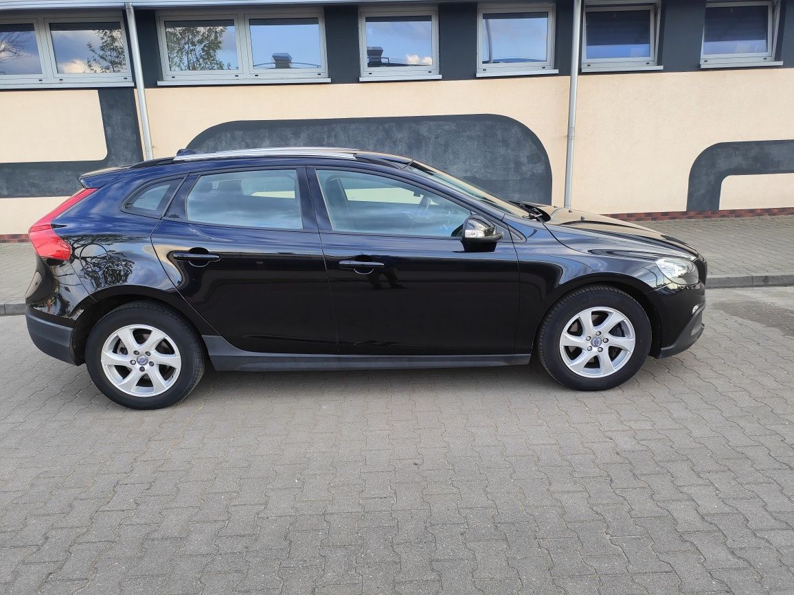 Volvo V40 1, 6d 115KM cross country