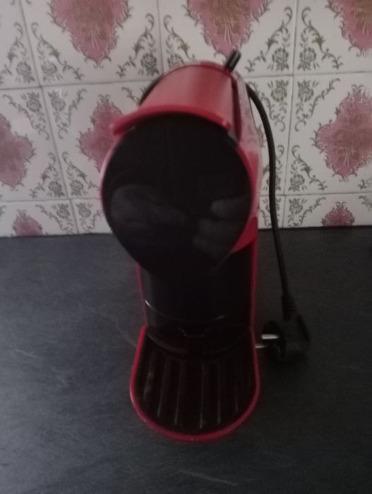 Máquina café cápsulas continente