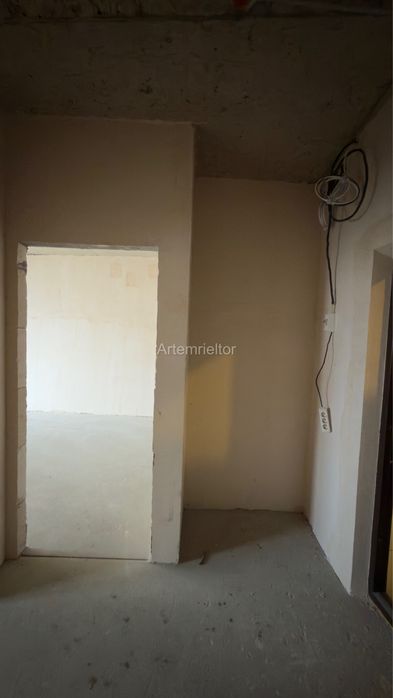 42 Жемчужина Аркадия 1 комнатная без ремонта 45.5м2 Генуэзская Кадорр