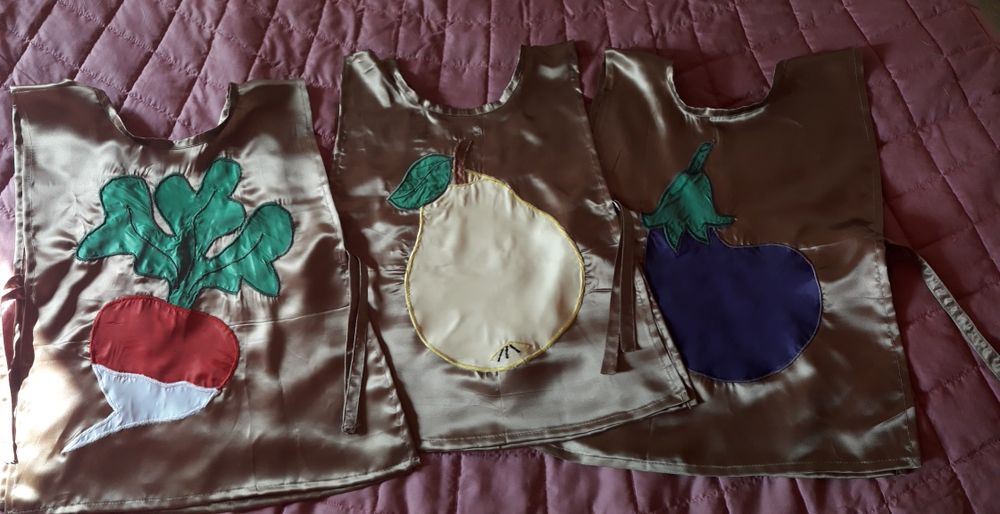Продам костюм-накидка  жолудь,груша,редиска, карандаш на 5-8 лет