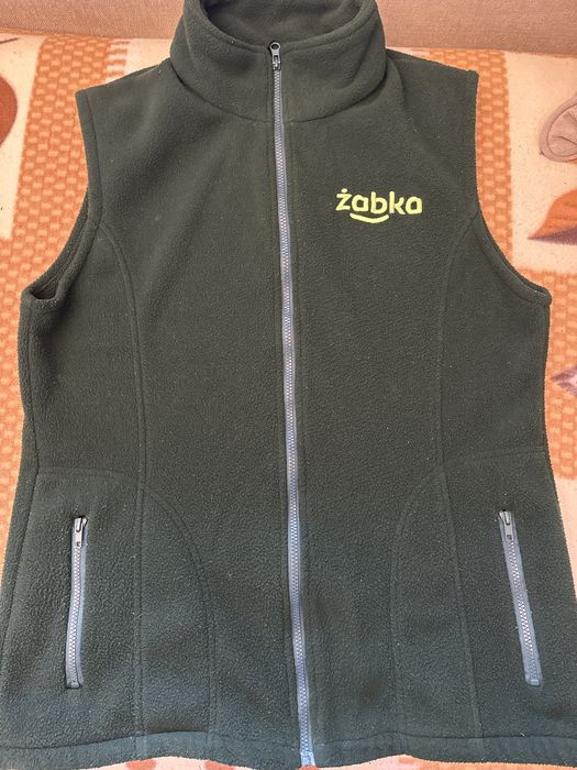 Kamizelki z logo Żabka