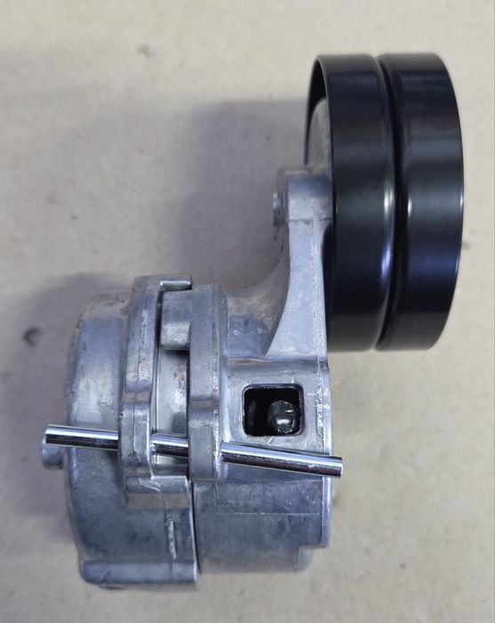 Натяжний механізм натяжитель ременя Jeep Cherokee KJ Ліберті 2.5 2.8