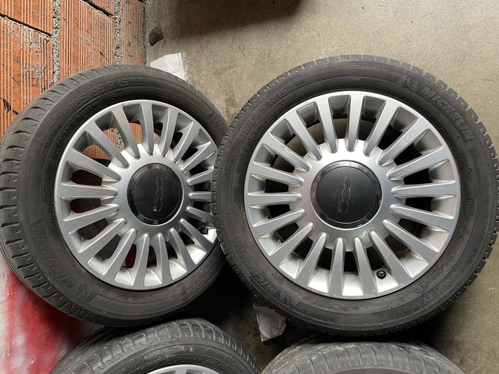 Jantes 15 Originais Fiat 500 Com pneus michelin impecaveis