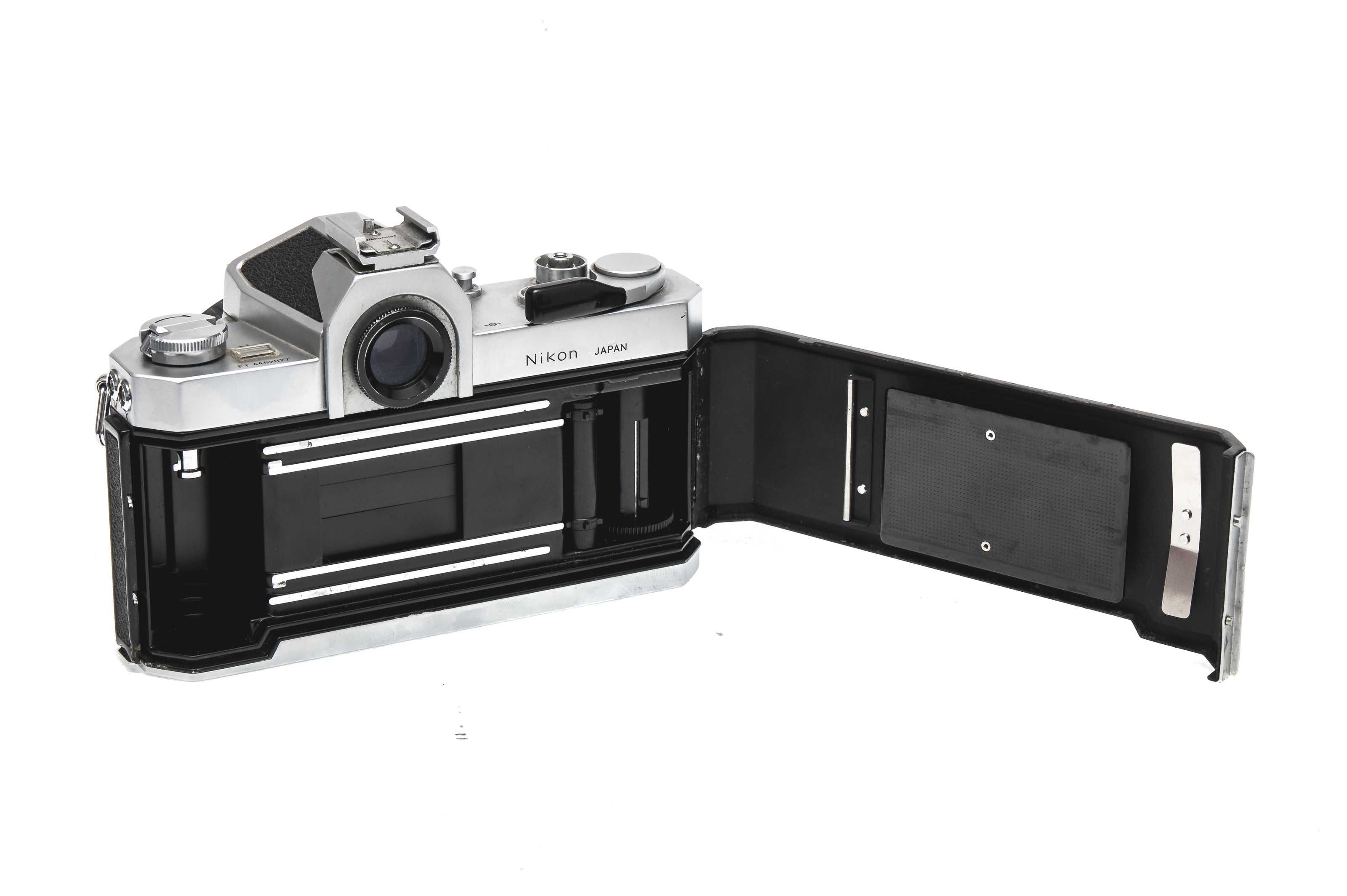 Nikkormat FT-N + Nikon Nikkor 50mm 1.8 AIS AI-S