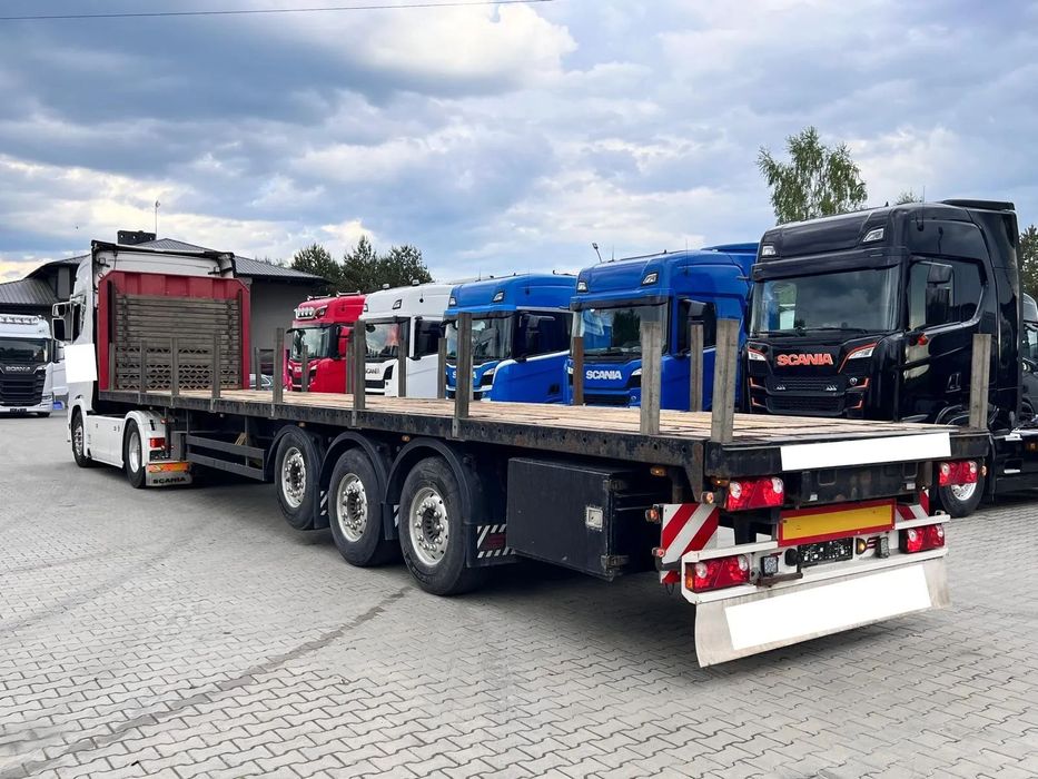 Schwarzmuller Schwarzmuller platforma z Niemiec poszerzana rozciągana z kłonicami, słupkami oś skrętna oś podnoszona idealna  platforma z Niemiec poszerzana rozciągana z kłonicami/słupkami idealna