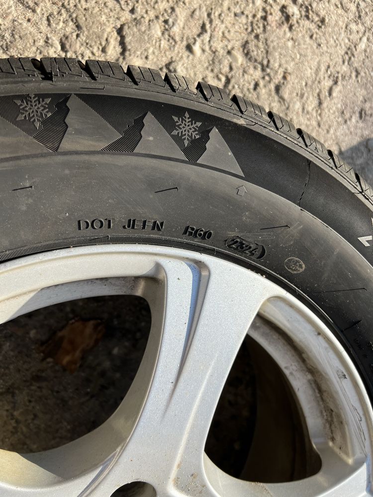 Alufelgi z oponami komplet 215/65/16 z 2024r opel mokka stan bdb