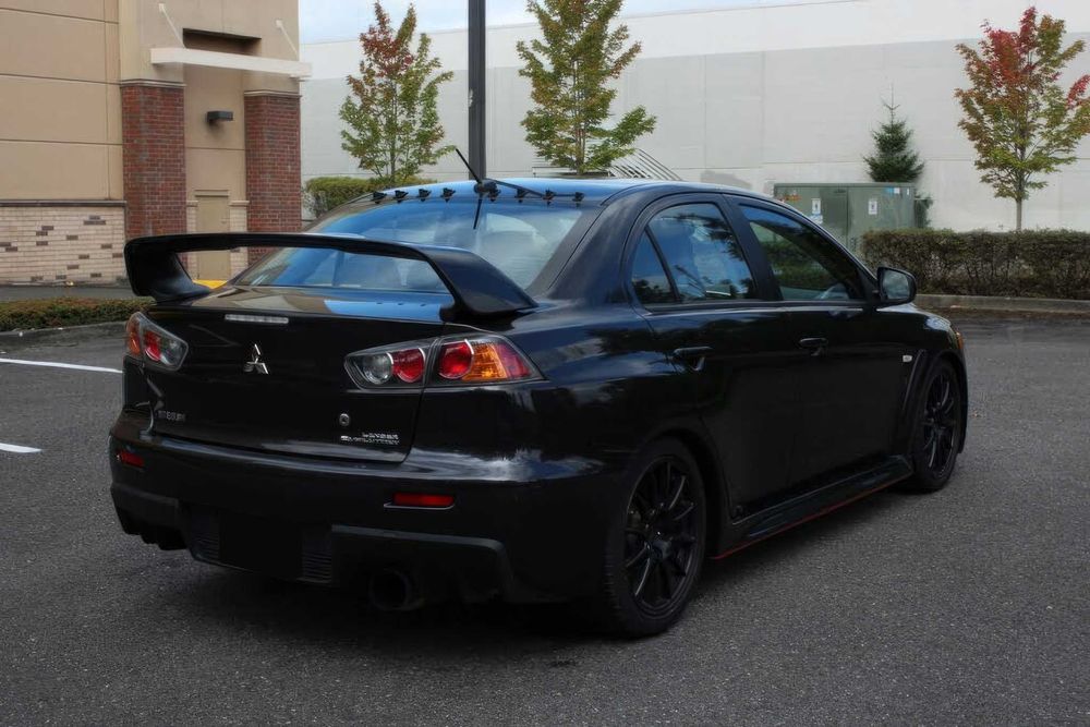 Mitsubishi Lancer Evolution GSR      2014