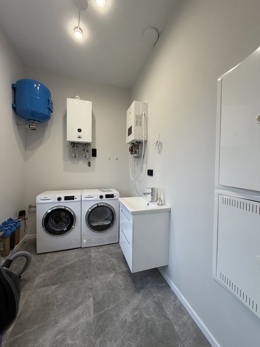 Приватний будинок з ремонтом, меблями, технікою Газ Електрика єОселя