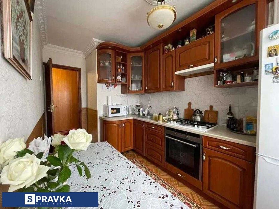 Продам квартиру на Таїрова 3 ком 67 м2 Газ