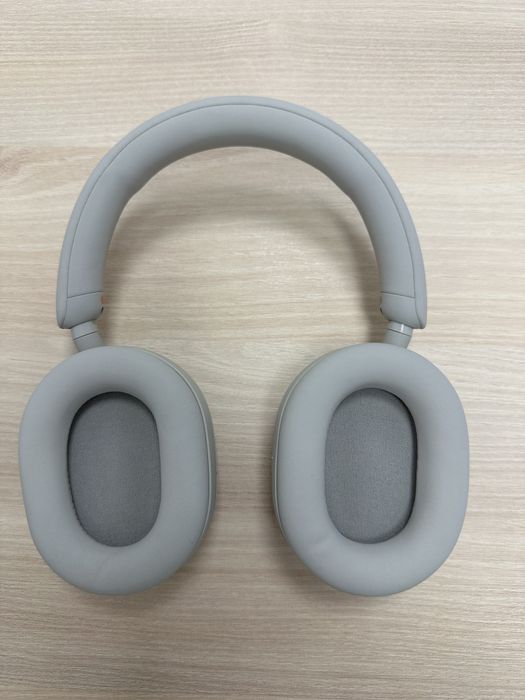 Auscultadores com cancelamento de ruído sem fios WH-1000XM5