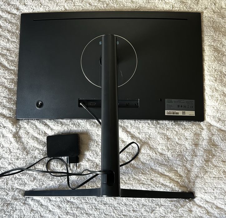 Ecrã curva Samsung Pc gamer 24"