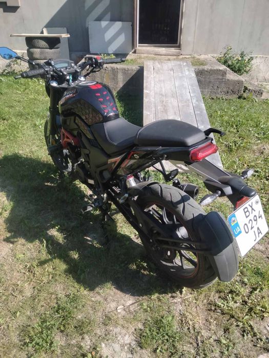 Мотоцикл Lifan SR200