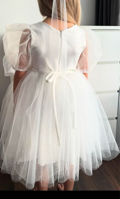 Святкова сукня для дівчинки