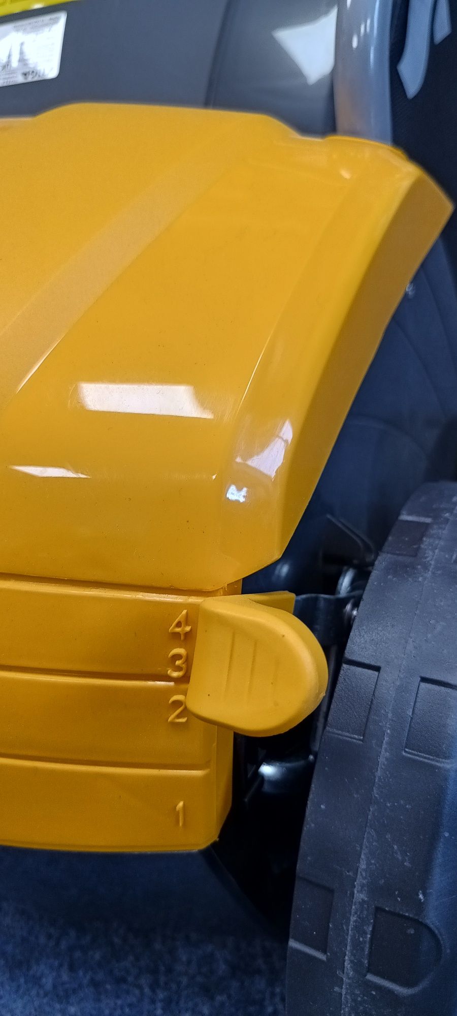 Elektryczny aerator i wertykulator 2w1 Stiga SV 213e. Rob24.pl
