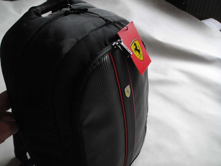 Plecaki Ferrari Scuderia USB