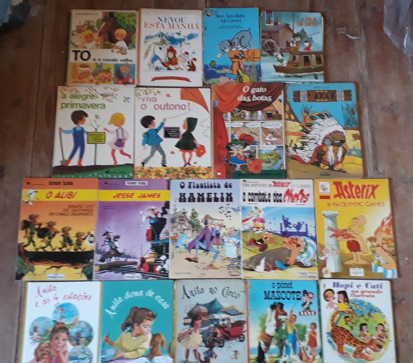 Grande coleção de livros vintage