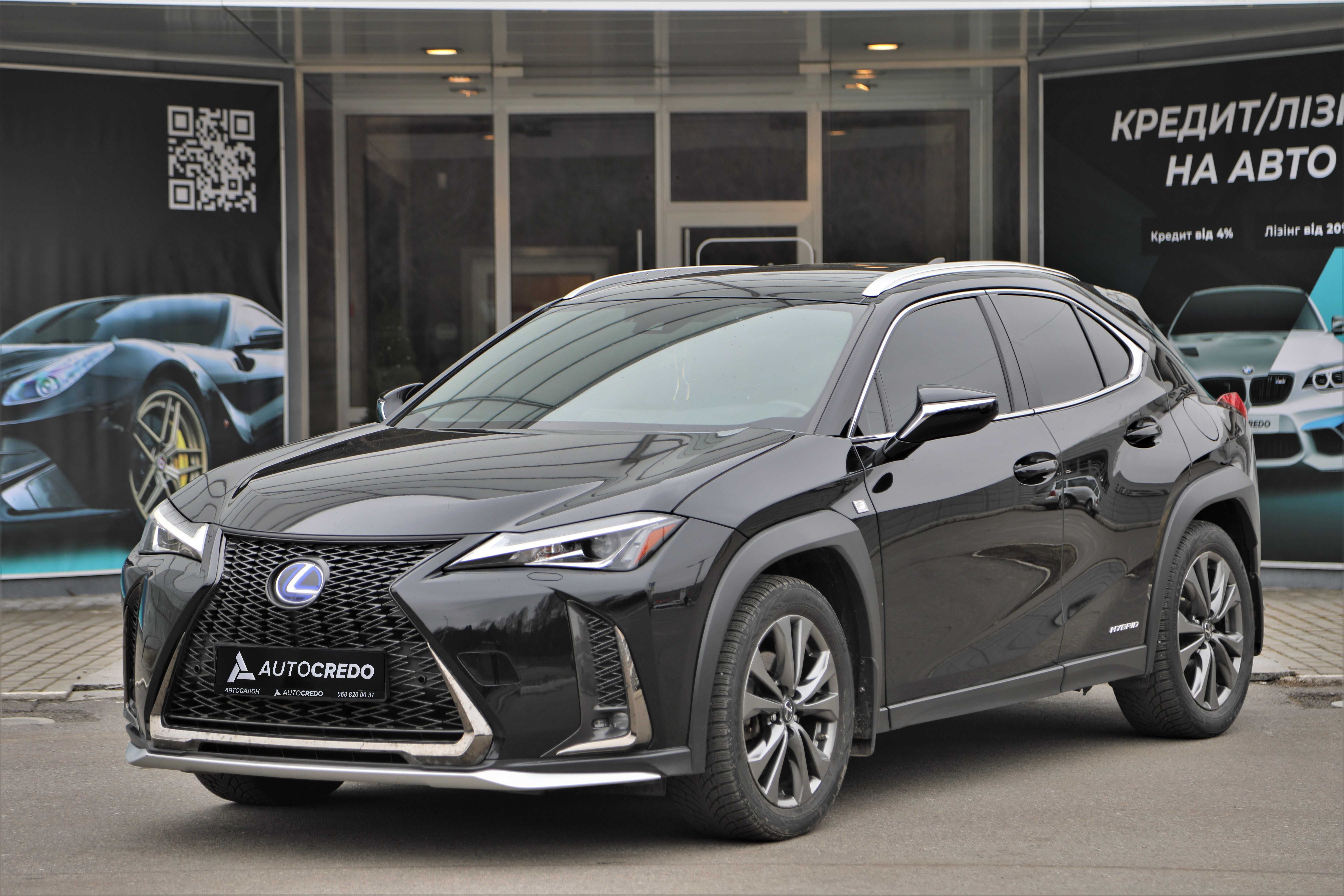 Lexus UX250h 2019 року