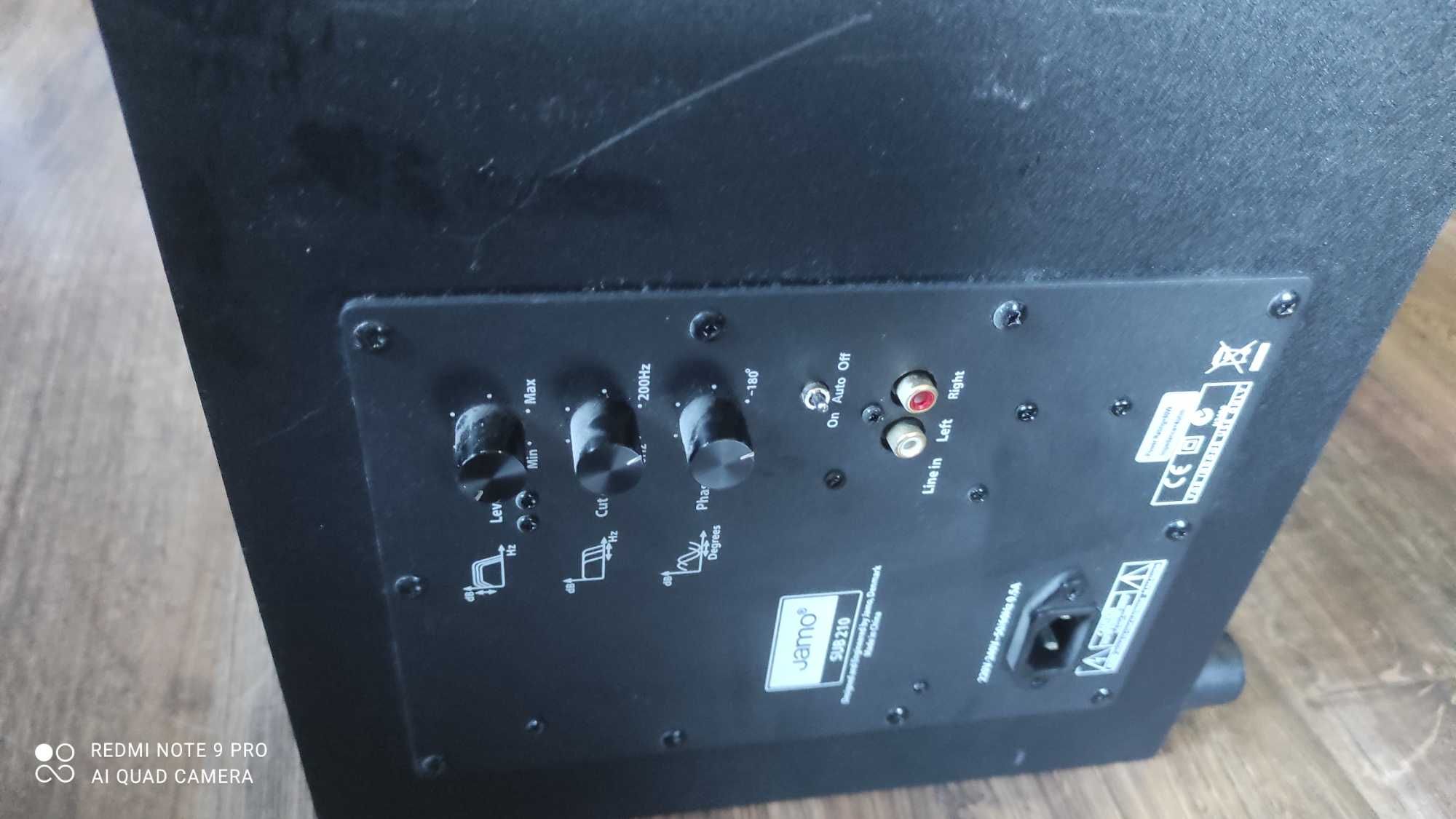 Subwoofer jamo 210