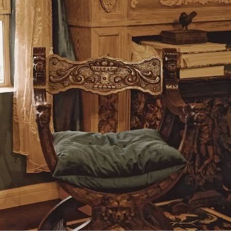 Opróżnianie mieszkania i piwnic . Skup antyków bibelotów