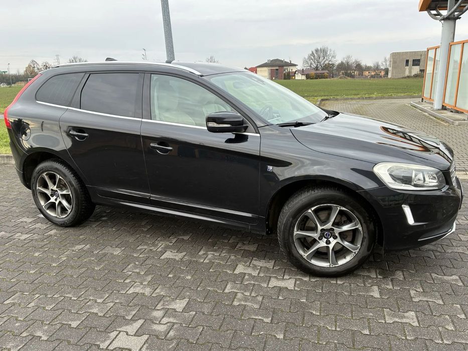 Volvo XC 60 D4 AWD Polestar 220 KM, hak, zadbany, 2 kpl opon, bezwypadkowy