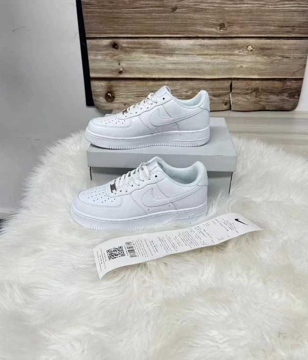 White\Powietrze*DamskieNikeAIrJordan1Travis UnisexTrampki43