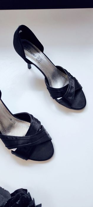 Nowe Piękne sexowne czarne złote wysokie piękne eleganckie na obcasie