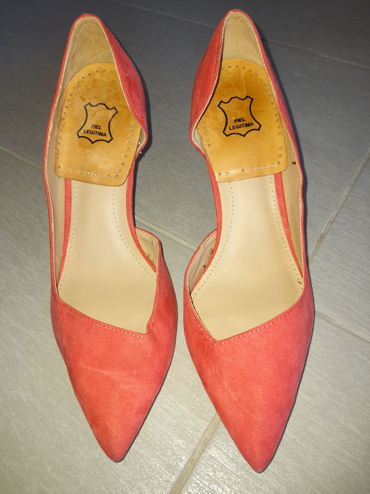 Sapatos de salto alto em pele rosa n.° 37