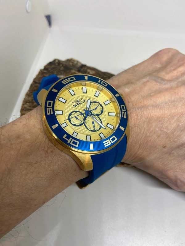 Invicta Pro Diver 36609 Quartz Master of the Oceans