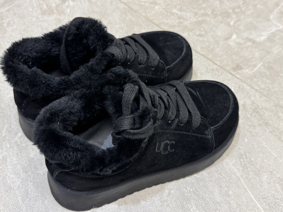 Продам Угги новые, натуральный замш