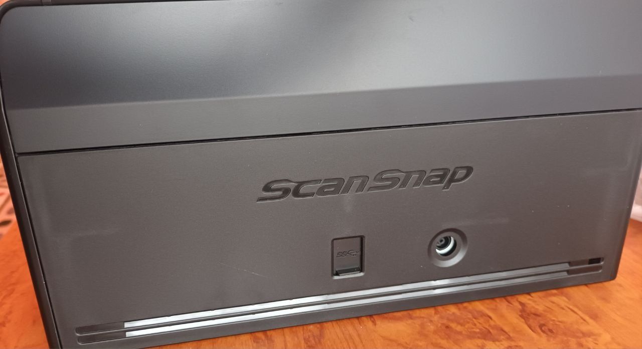 Документ-сканер ScanSnap ix1600
