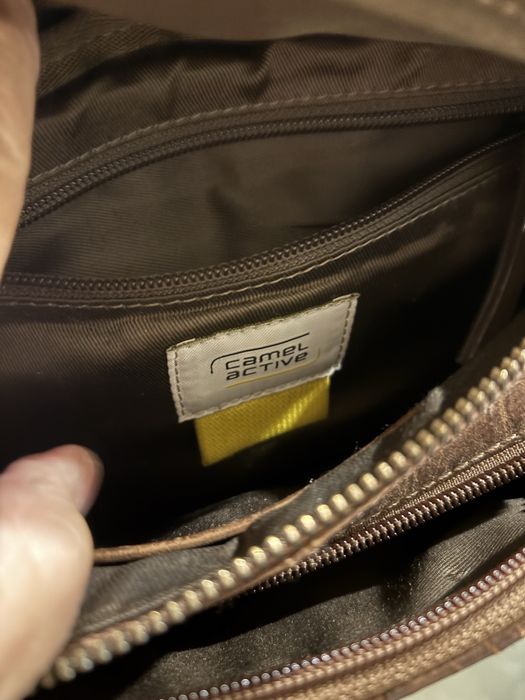 Camel Active. Bolsa de colocar à cinta.