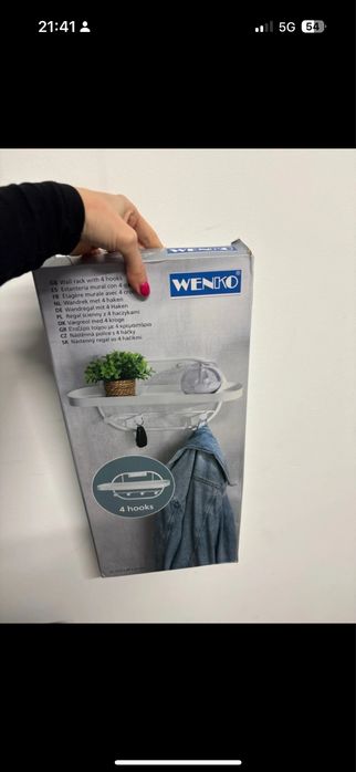 Nowa biała półka z haczykami