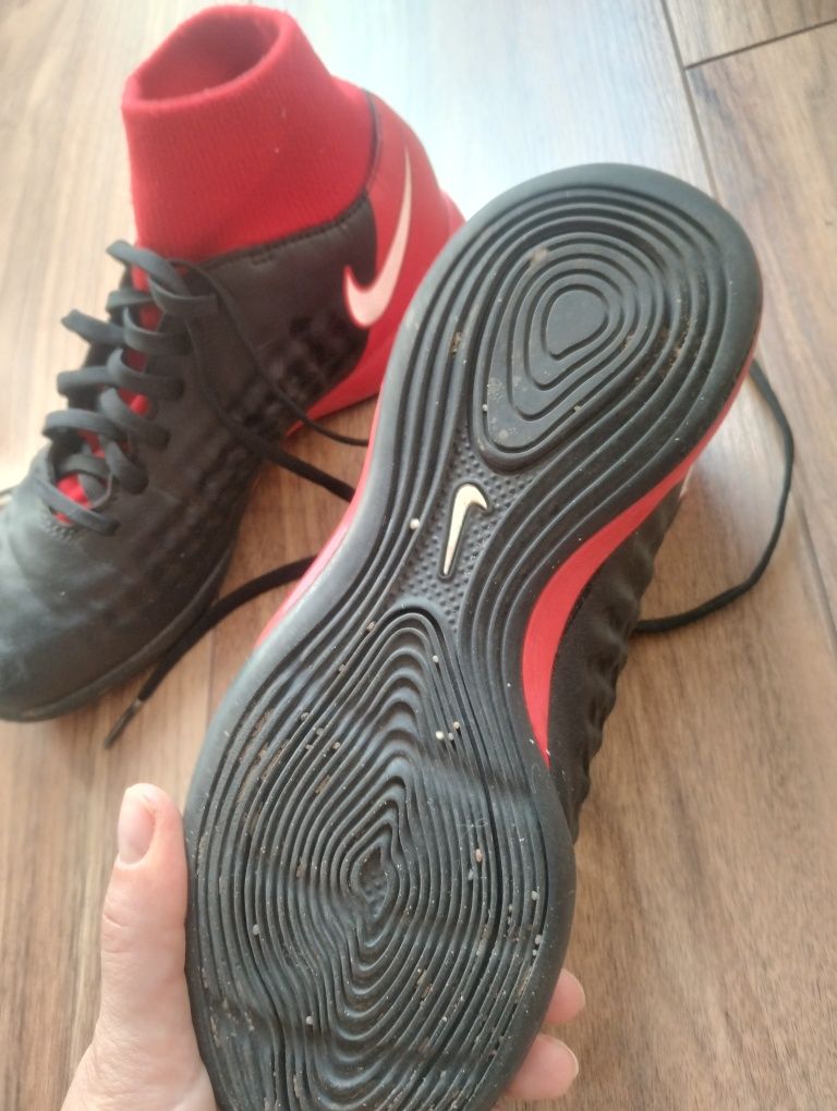 Buty sportowe Nike 36