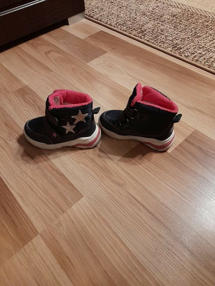 Buty zimowe dla dziewczynki rozm 24