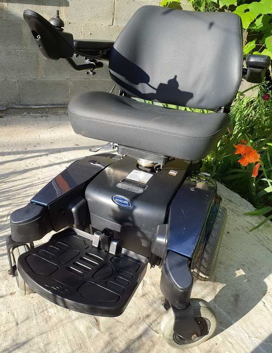 INVACARE PRONTO M61 : Kоляска инвалидная с подъемником