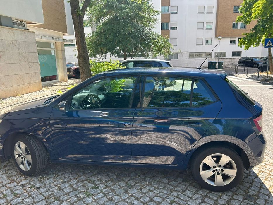 Skoda Fabia 1.2 TSI (2015) - Excelente estado
