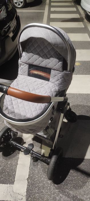 Carrinho de bebe, com ovo, bolsa e proteção para chuva